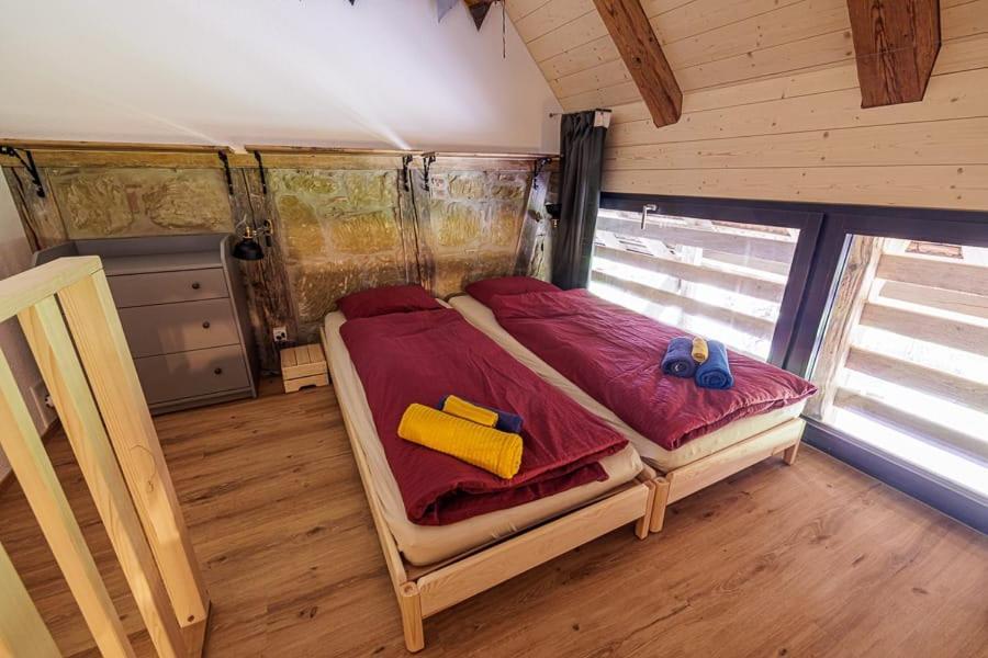 Uelis-Stöckli-Gästezimmer auf belebtem Bauernhof mit Hotpot und Alpakatrekking Meikirch Exterior foto
