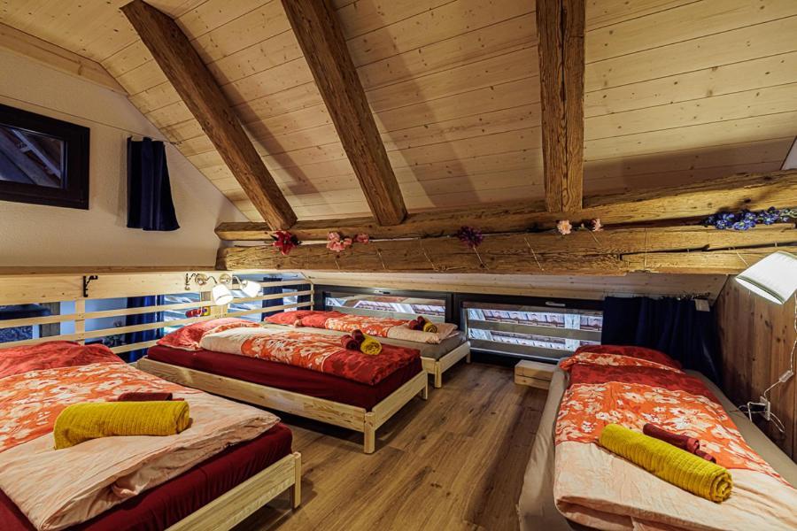 Uelis-Stöckli-Gästezimmer auf belebtem Bauernhof mit Hotpot und Alpakatrekking Meikirch Exterior foto