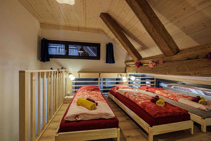 Uelis-Stöckli-Gästezimmer auf belebtem Bauernhof mit Hotpot und Alpakatrekking Meikirch Exterior foto